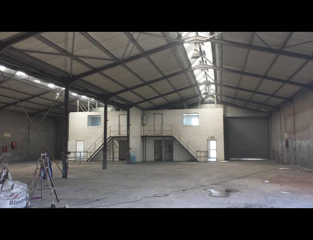 985M² FACTORY TO LET IN BLACKHEATH INDUSTRIAL